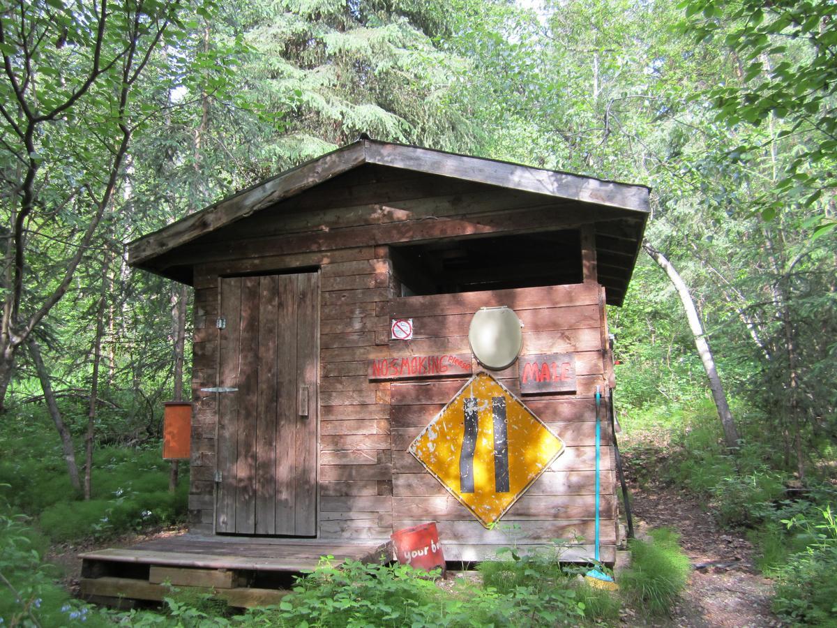 Dawson City River Hostel Bagian luar foto